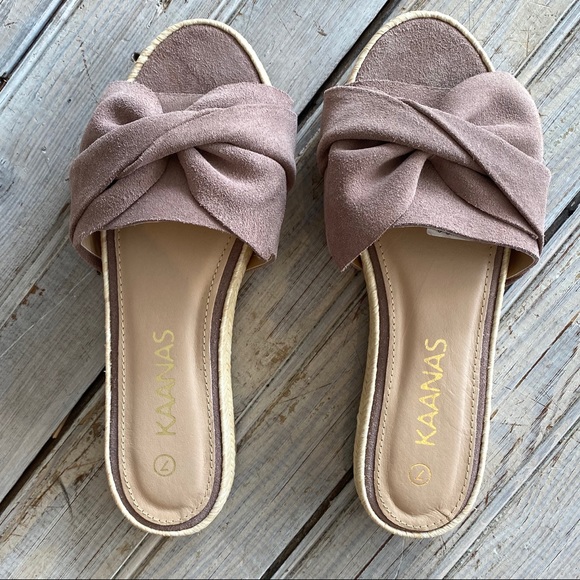 KAANAS SANDALS - Picture 2 of 2